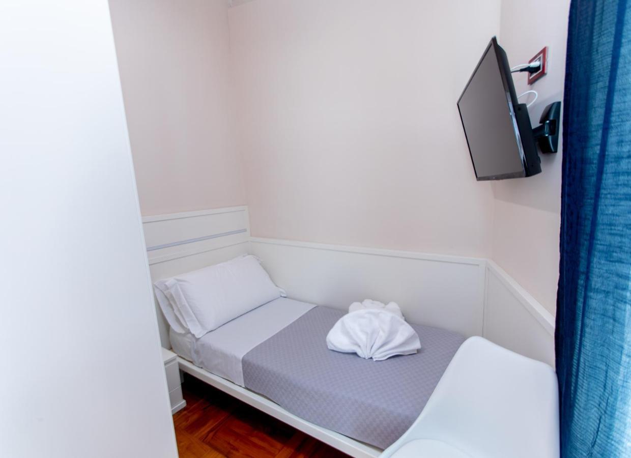 Hotel Emma 12 Roma Exterior foto